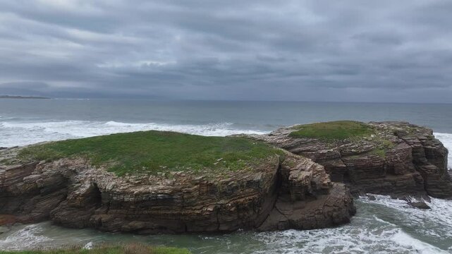 Praia dos Castros sin gente en Ribadeo Asturias