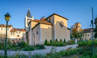 Vues panoramiques du centre et de la vieille ville d'Annecy en Haute-Savoie