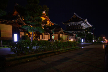 东本愿寺 Higashi Hongan-ji Temple Tokyo Japan