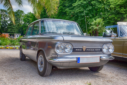 NSU Prinz 1000 auf einer Ausstellung alter Fahrzeuge im Kurpark von Bad Neuenahr-Ahrweiler, Deutschland, am 18.06..2017