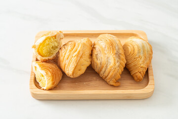 curry puff stuffed beans on plate