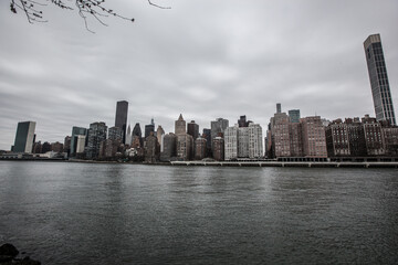 Naklejka premium Panoramic view of Manhattan from Roosevelt island , New York , USA