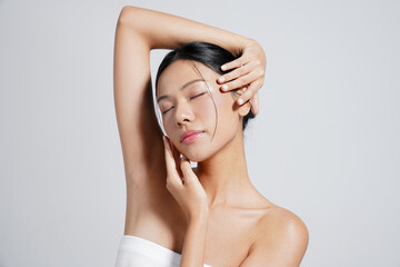 Obraz premium 美しい若いアジア女性の美容ポートレート