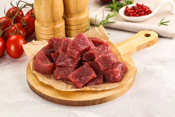 Raw beef cubes for cooking