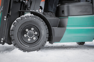 Diesel forklift, work with cargo in warehouses and cargo terminals.