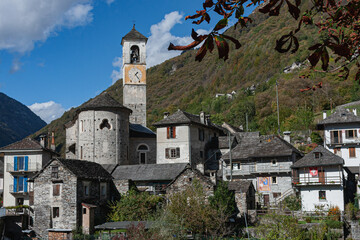 Fototapeta premium church in the village lavertezzo verzasca river valley tessin