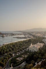 Obraz premium malaga view of ayuntamiento de malaga historical building from gilbralfaro castle, panorama 