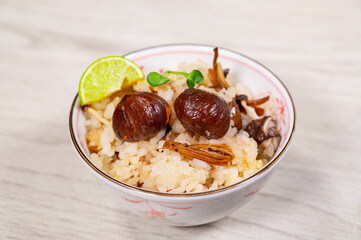 秋の味覚　栗ごはん