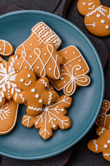 Delicious gingerbread cookies with honey, ginger and cinnamon