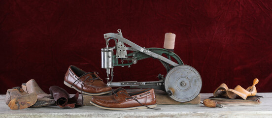 leather sewing machine for shoes on desktop