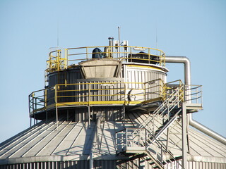 Oczyszczalnia ścieków - komory fermentacyjne