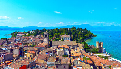 Die Altstadt von Sirmione am Gardasee