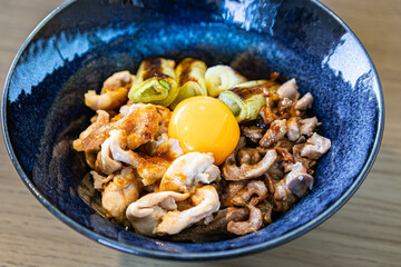 焼き鳥丼