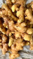 Fresh Ginger Root – Aromatic Spice and Natural Herbal Ingredient