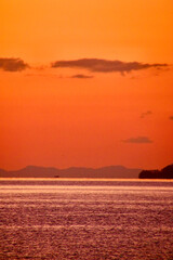 Naklejka premium 瀬戸内海の夕日・豊浜・余木崎（香川県・観音寺市）