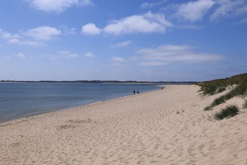 Blick auf die Küstenlandschaft am sogenannten Ellenbogen der Insel Sylt bei List
