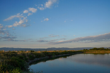 Obraz premium Belizmata Dam with a backdrop of the Pirin Mountains, Bansko, Bulgaria