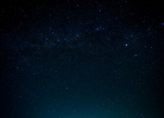 満天の星空 - 無数の星がきらめく夜空、冬のオリオン座