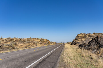 Hell's Half Acre Lava Field, Snake River Plain, Idaho. Basalt，Yellowston Hotspot. US-26(POW-MIA Memorial Highway)