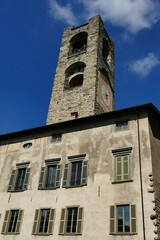 Le beffroi m&eacute;di&eacute;val de la ville de Bergame en Lombardie