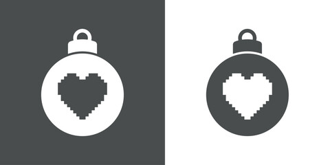 Decoración de Navidad. Logo con silueta de bola de navidad con corazón estilo arcade con pixels para tarjetas y felicitaciones