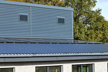 solaranlage blechdach