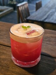 Cocktail strawberry and mint