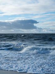 North Sea wave resembling cloud in the sky