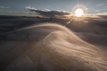 F&ouml;hnwolke mit Schneetreiben &uuml;ber dem Sonnblickgrat