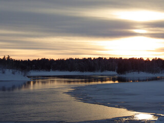 Fototapeta premium sunrise over the lake