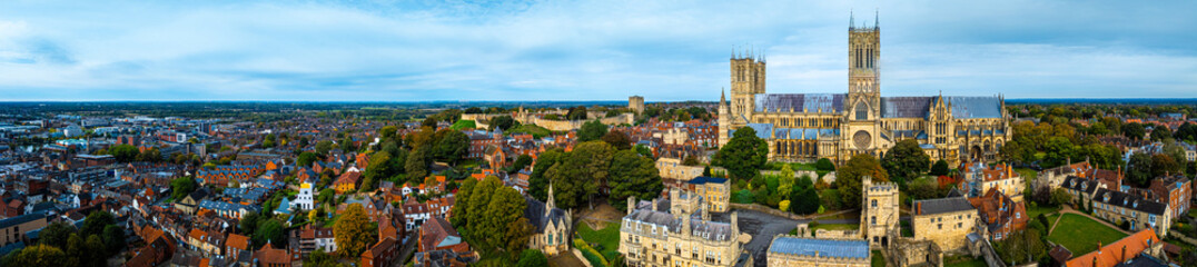 Fototapeta premium View of Lincoln Cathedral, a Church of England cathedral in Lincolnshire, England