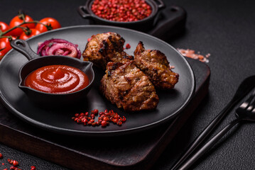Pieces of beef meat cut into slices, marinated with salt and spices