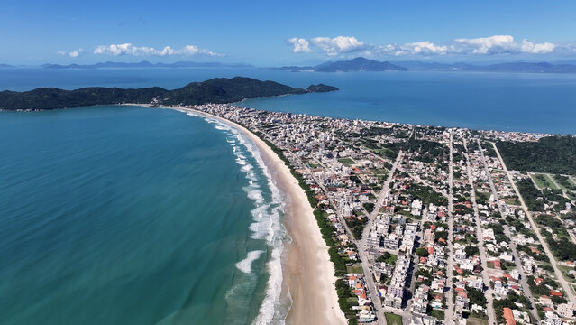 Mariscal Beach At Bombinhas In Santa Catarina Brazil. Beach Landscape. Nature Seascape. Travel Destination. Mariscal Beach At Bombinhas In Santa Catarina Brazil. Turquoise Water.