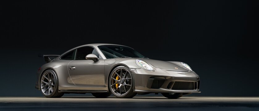 Portland, OR, USA
November 2, 2024
2018 Porsche GT3