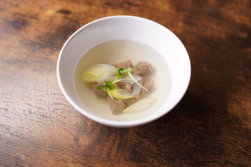 牛肉たんスープ　牛たんスープ