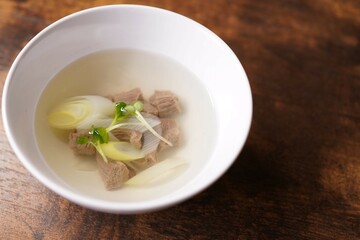 牛肉たんスープ　牛たんスープ