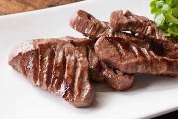 牛たん　焼肉　牛肉