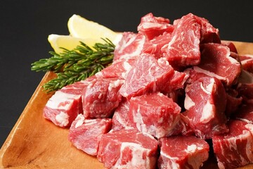 牛肉ヘレ　サイコロステーキ