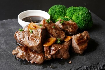 牛肉ヘレ　サイコロステーキ