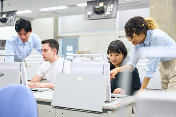 Obraz premium global, conference, meeting, group, talking, colleague, work, student, multinational, office, conversation, teamwork, computer, companion, human resources, consultation, advice, support, university st