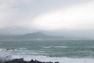 비오는 제주도 바다