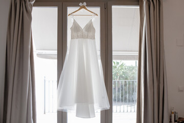 boda, novia, novio, marido, mujer, ceremonia, banquete, tarta, preparativos, amigos, amigas, familia, celebración, fiesta