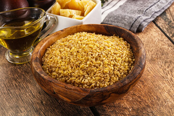 Dry wheat bulgur fow cooking