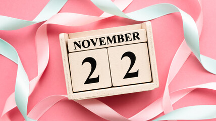 11月22日のカレンダー　いい夫婦の日　ピンク背景