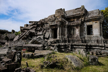 Fototapeta premium カンボジアのプレアヴィヒア寺院