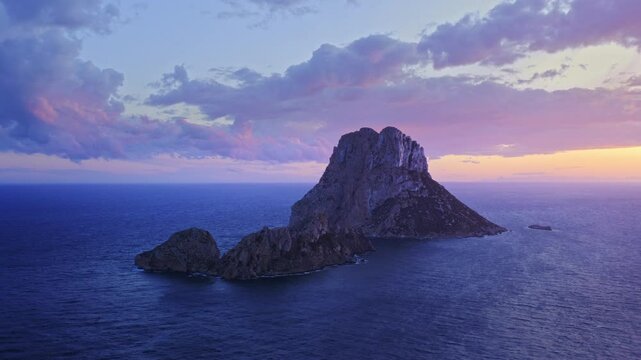 Ibiza's Iconic Es Vedra at Sunset &ndash; Aerial View with Stunning Colors &ndash; Drone Tracking Right