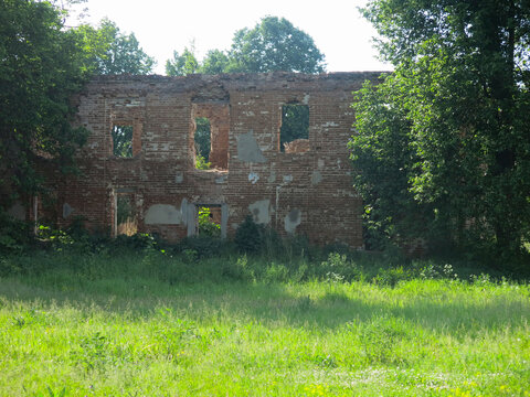 Ruins of Ekaterina Dashkova estate, Troitskoye, Kaluga region
