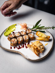 Hotroll Combo on a Plate