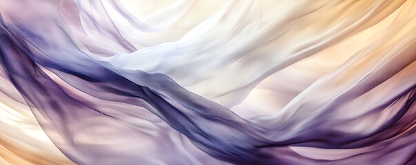 Flottement de voiles translucides en tons pastel violets et beiges.