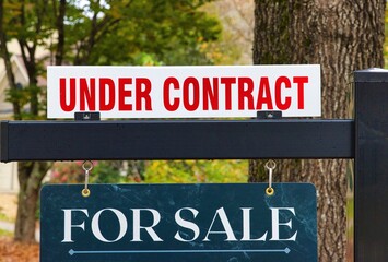 Home under contract sign